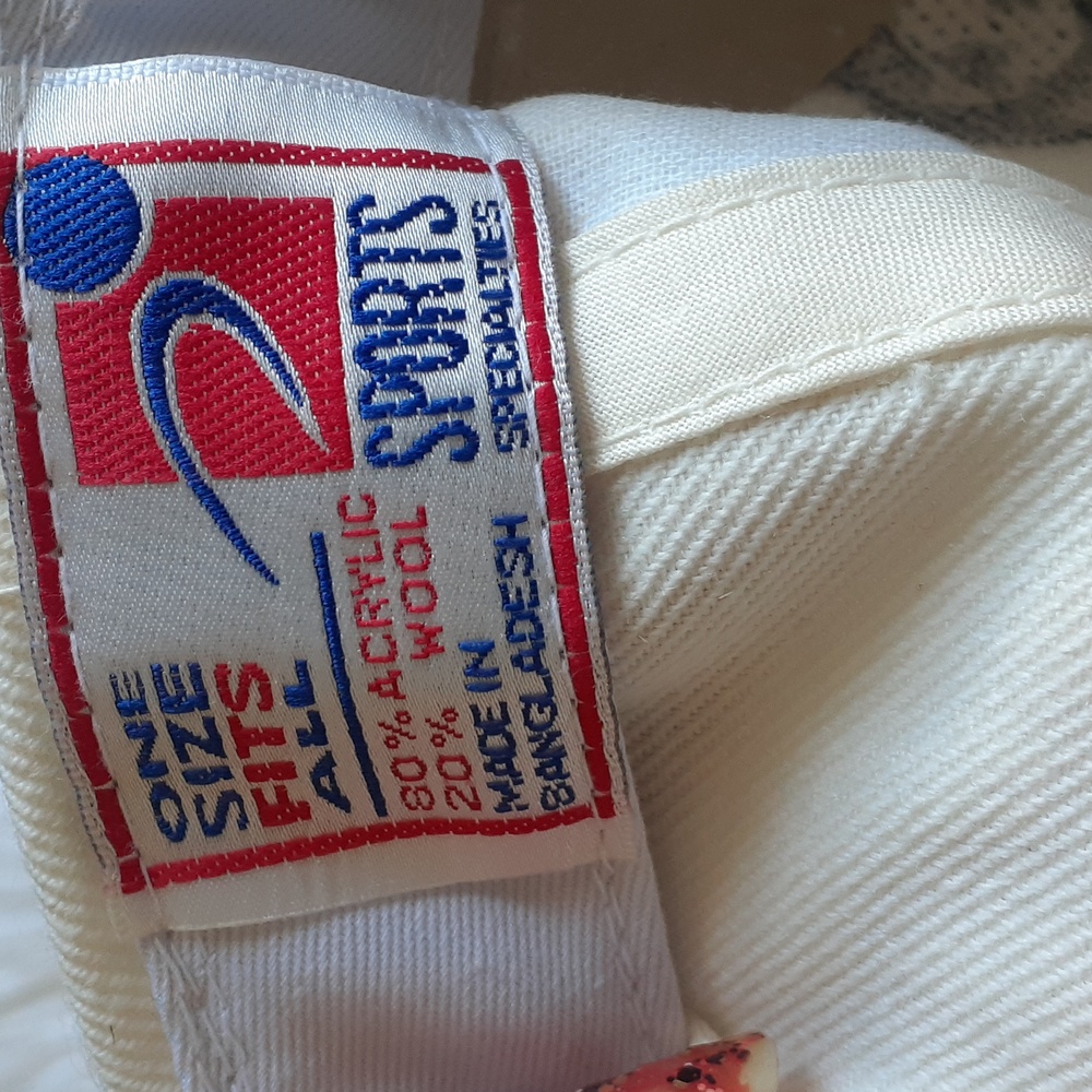 Vtg University of Massachusetts UMASS Minutemen Ivory & Maroon Snapback - Picture 7 of 9